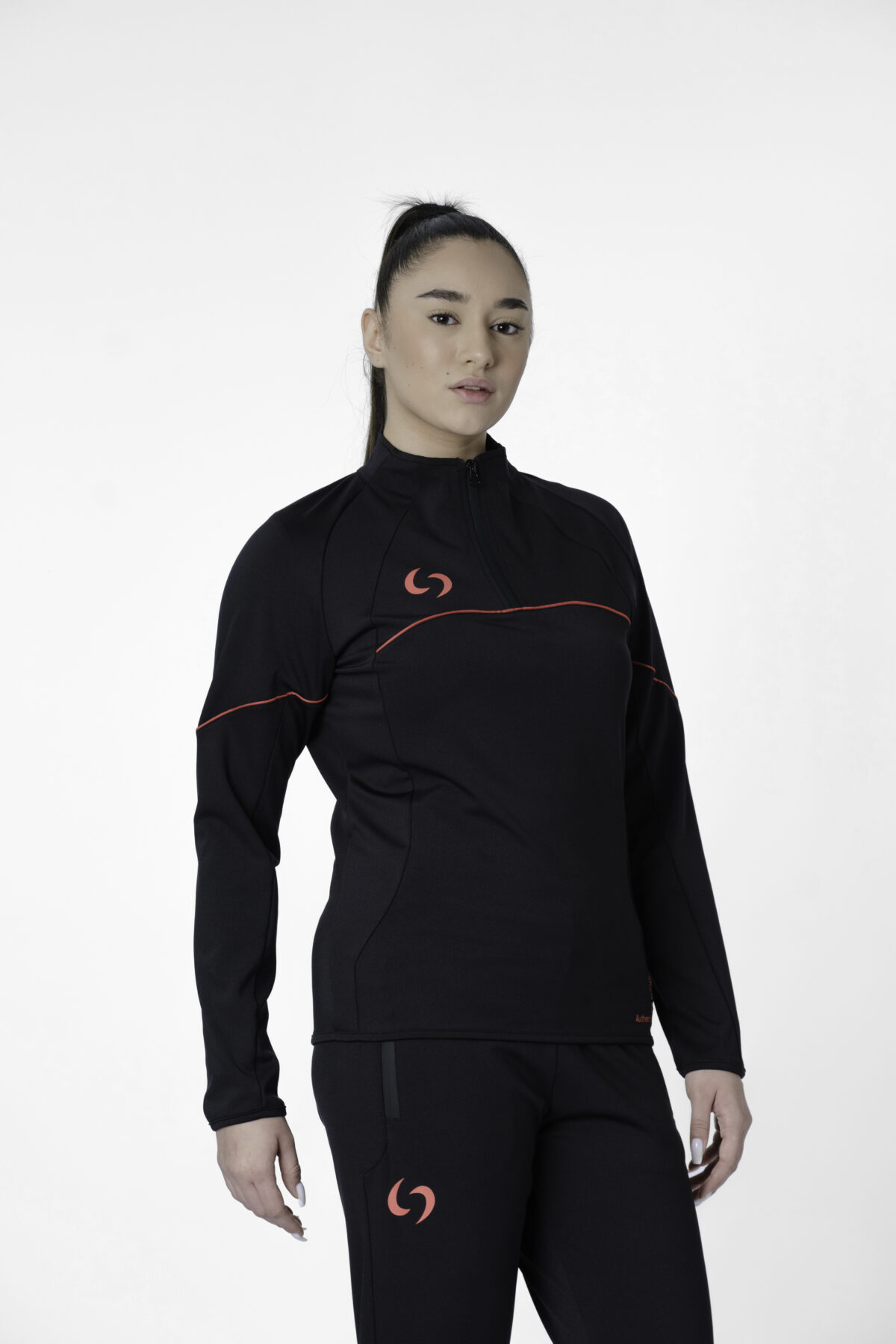 S-cut training tracksuit top (black/red)