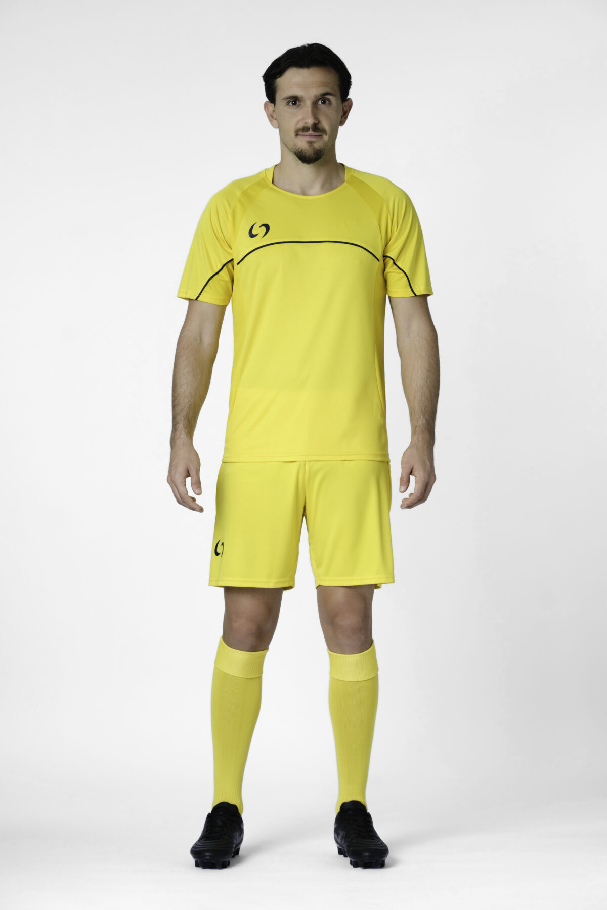 S-cut shorts (yellow)