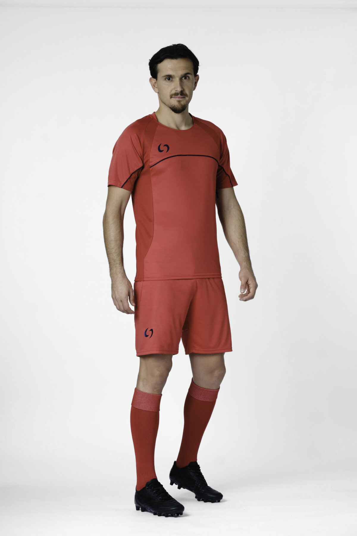 S-cut shorts (red)